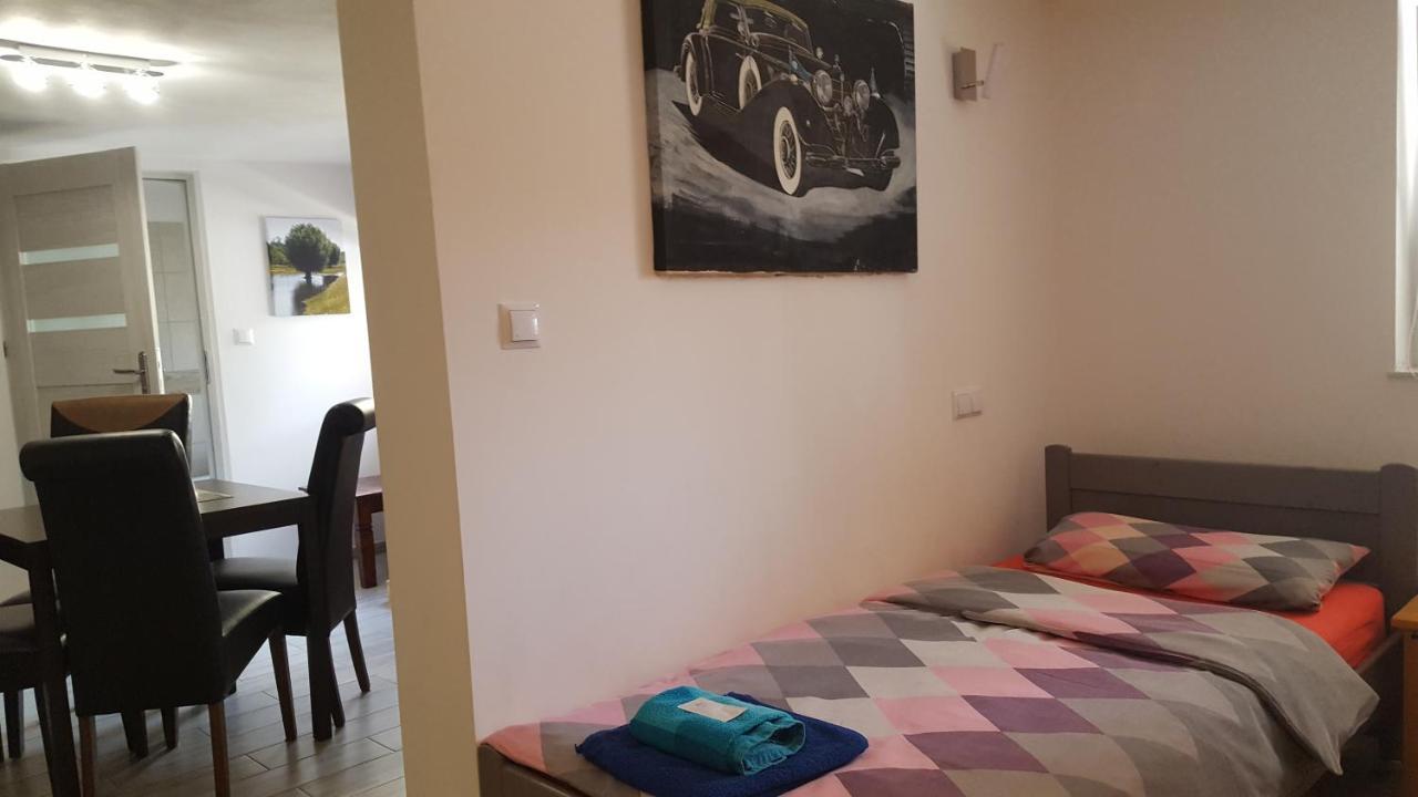 Vila Alpaka-Ranczo Aff Puławy Exteriér fotografie